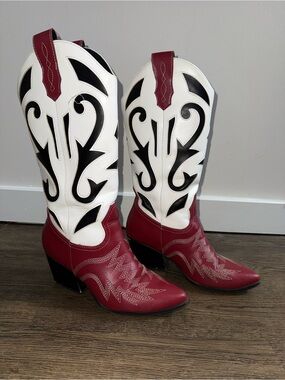 Western Red and White Cowboy Boots